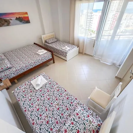 White Apartmán Golem (Tirana)